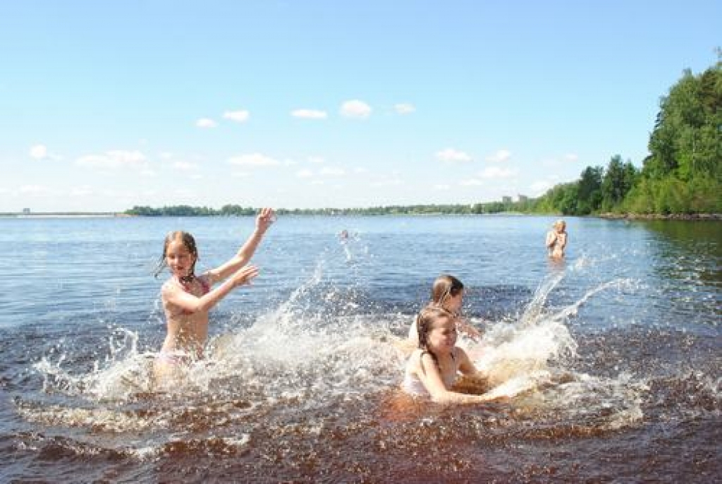 Ūdens vilinājumam ļaujoties