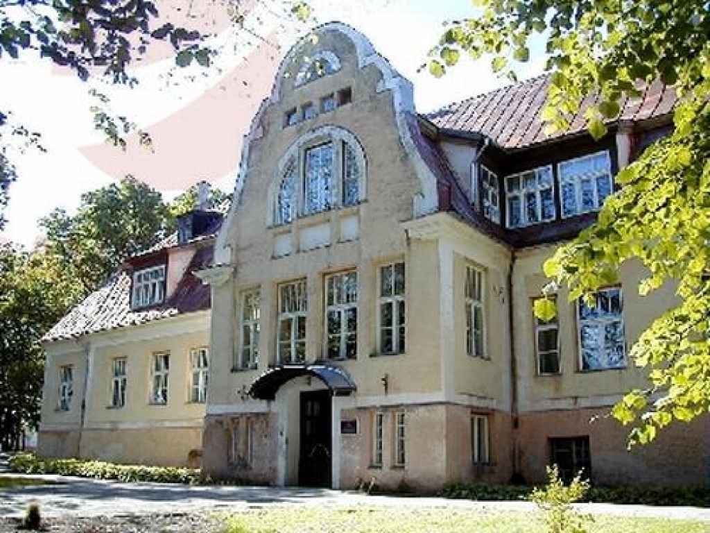 Par vienu vidusskolu vairāk