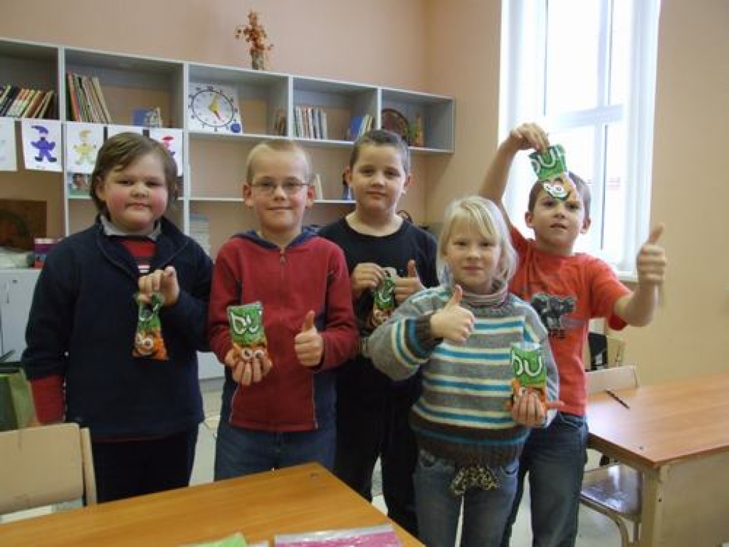 Sāk programmu “Skolas auglis”