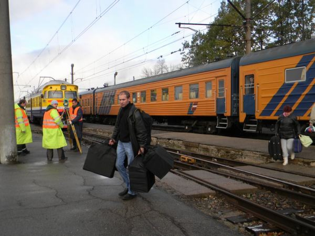 Avārija paralizē dzelzceļa satiksmi