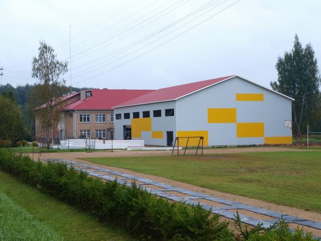 Sporta zāle Odzienā jau zem jumta