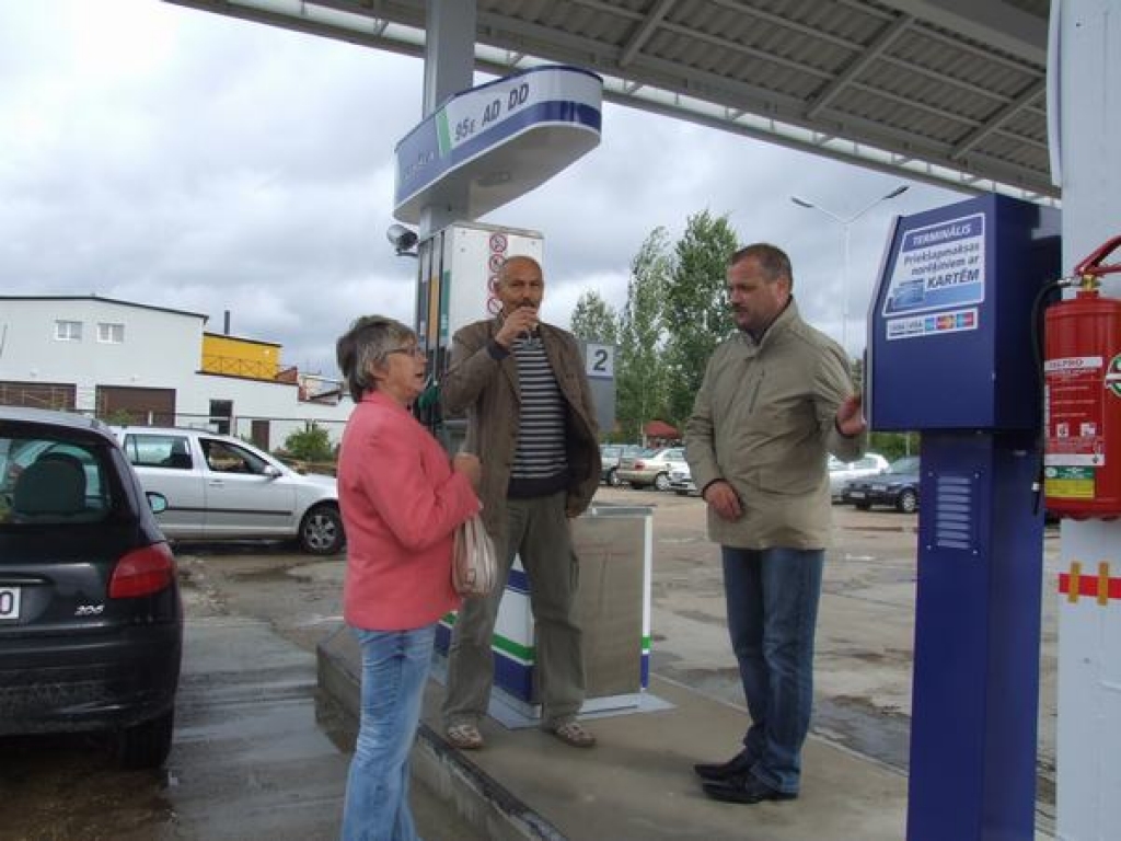 “Viršu” pirmais “automāts” Koknesē
