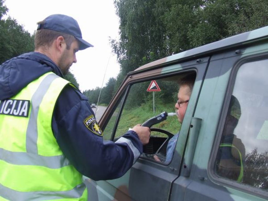 Brauc skaidrā, bet pārsniedz ātrumu