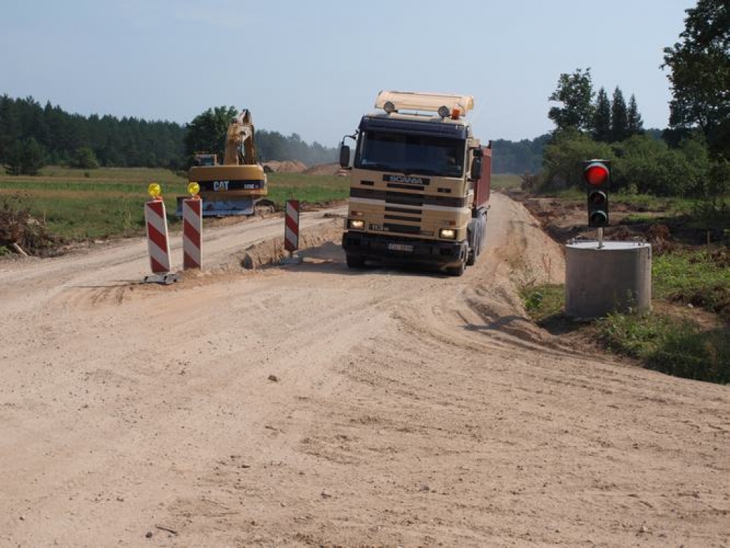 Pirmais asfalts pēc divām nedēļām