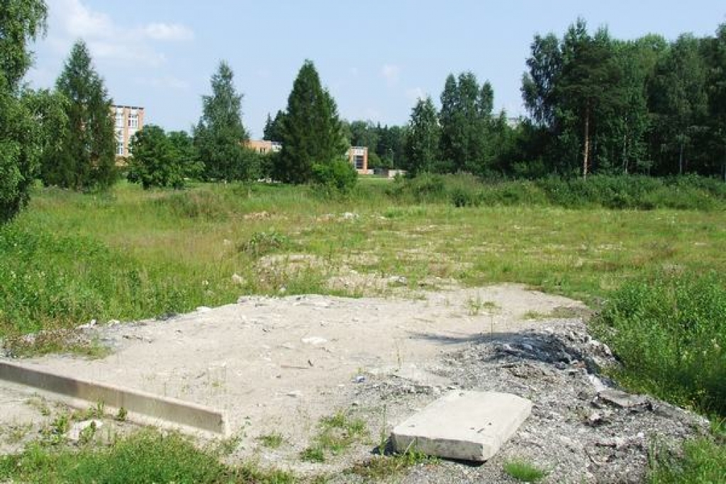 Autoservisa būvi atliek