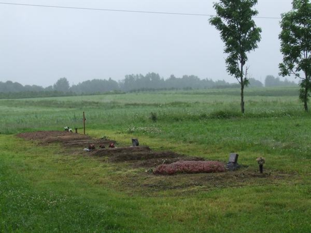 Nevar vienoties par kārtību kapos