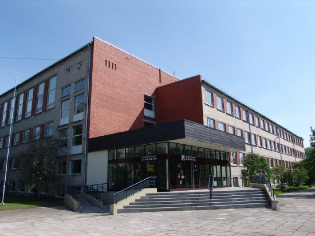 Siltinās ģimnāziju