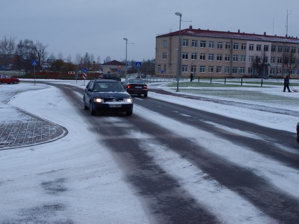 Braukšanas apstākļi apgrūtināti
