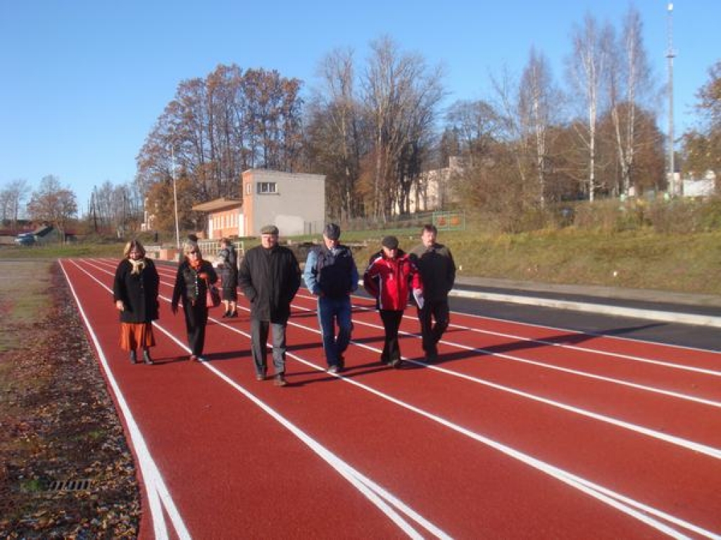 Ekspluatācijā nodod stadionu Bebros