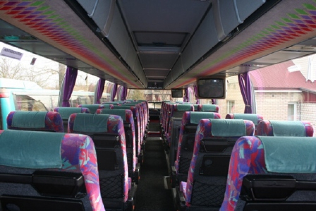 Skolēniem grib “nogriezt” autobusu