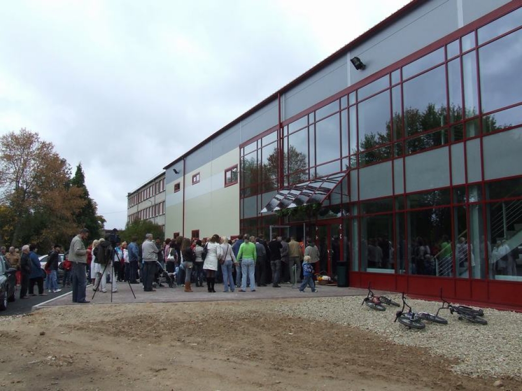 Aizkraukles sporta halles atklāšanā piedalās arī Kambala otrais un Deivids Bekhems