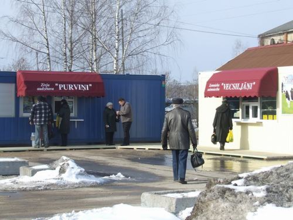 Svaigas zivis un piens kaimiņos