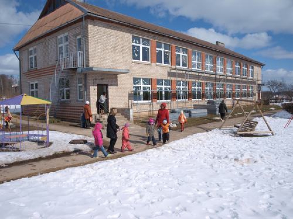 Bebros siltina bērnudārzu