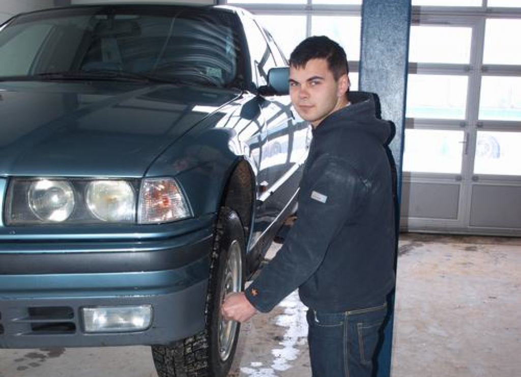 Auto remonts paša spēkiem
