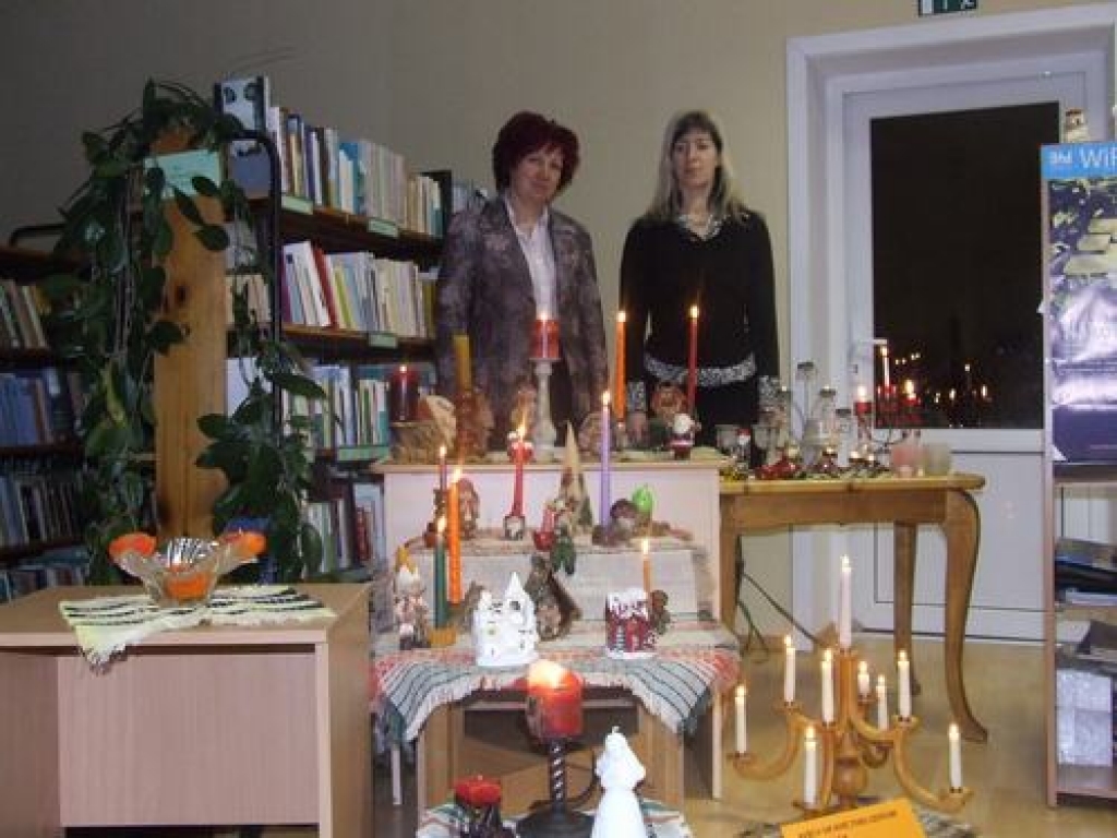 Sveču mēnesī — sveču izstāde