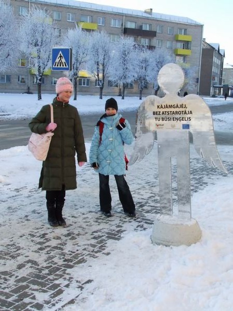 Eņģeļi Aizkraukles ielās