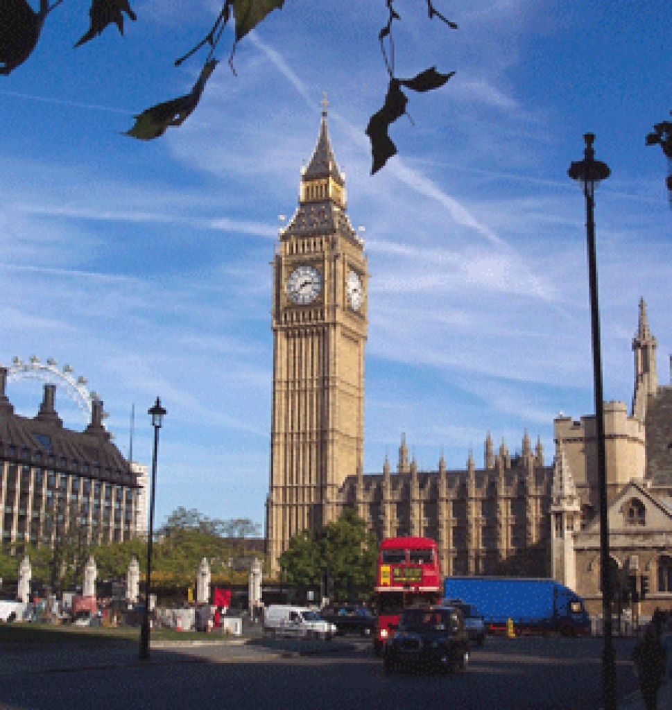 Londonā olimpiskās lāpas stafetes laikā aizturēti 15 cilvēki