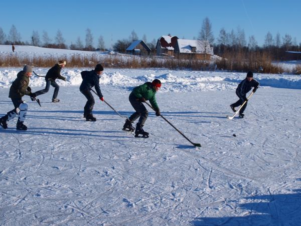 Sporta stundas uz ledus