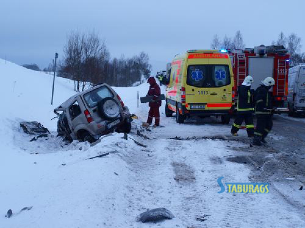 Uz šosejas Rīga—Daugavpils smaga autoavārija 