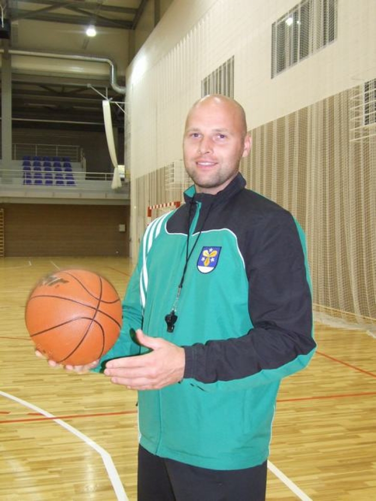 Basketbolu aicina spēlēt arī pašus jaunākos