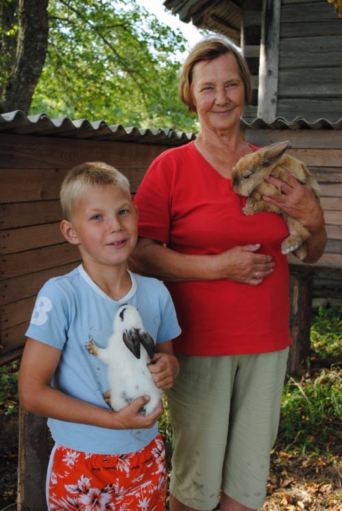 Vismaz vienreiz ap zemeslodi