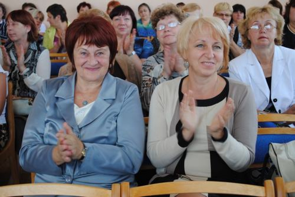 Tiekas skolu direktori