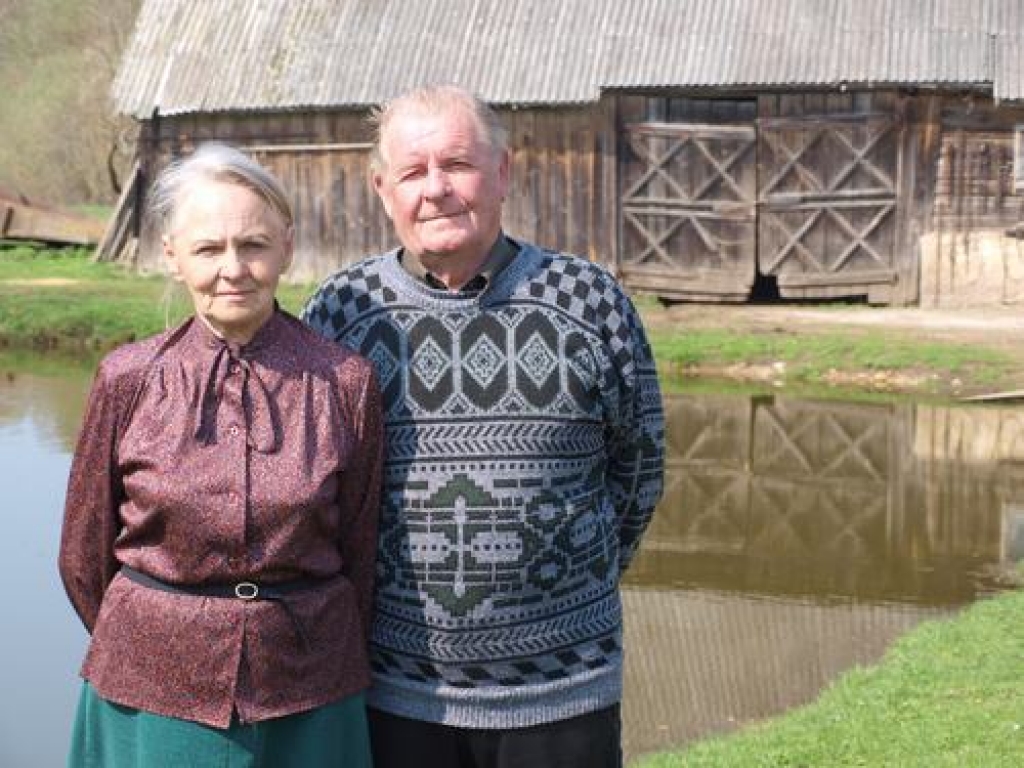 Kamēr spēks kaulos, bez darba nevar