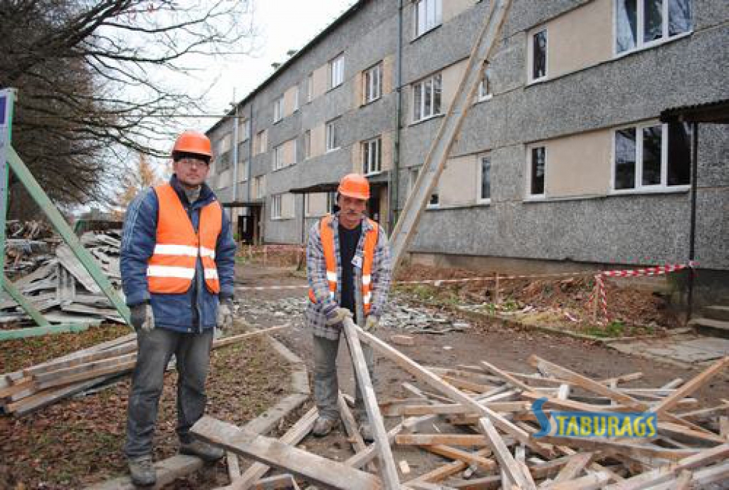 Siltina daudzdzīvokļu mājas