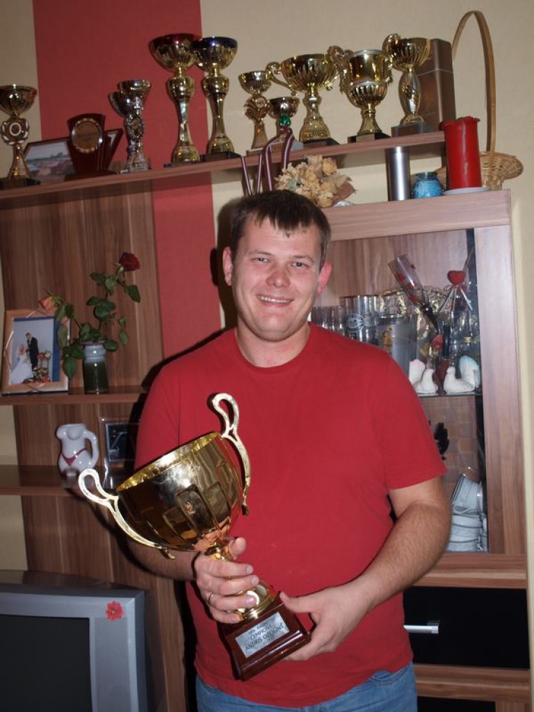 Skrīverietis kļūst par čempionu amatieru autokrosā