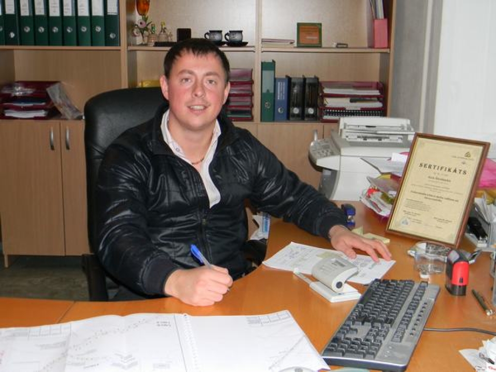 “Hanza—elektro” izvirzās starp lielajiem “monstriem”