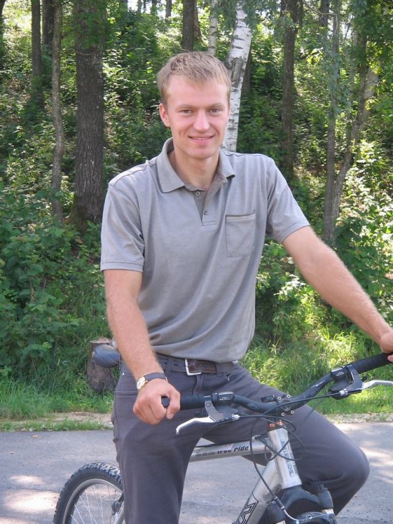 Ļaujas tagadnei un nākotni vēl neplāno