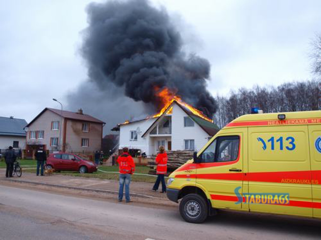 Jumts nodeg 30 minūtēs (papildināts ar video)