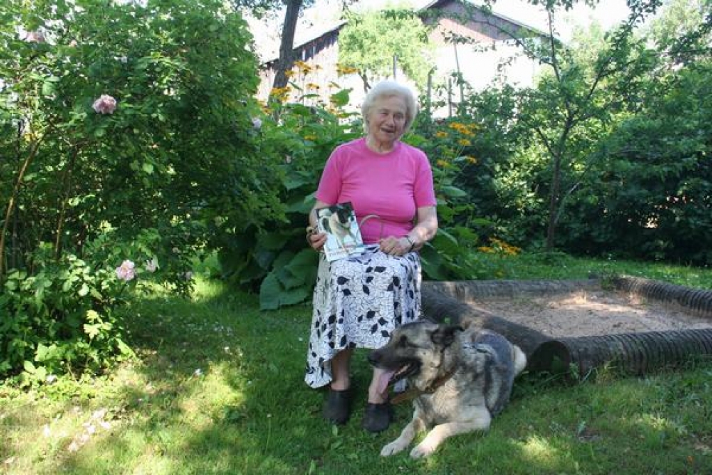 “Kāpēc jūs runājat ar manu suni?”