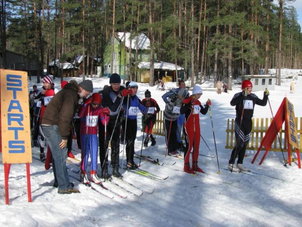 Pavasarīga slēpošana