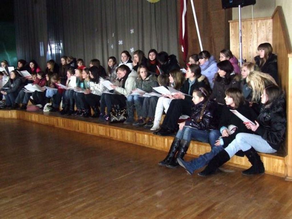 Skatei gatavojas “līdz sviedriem”