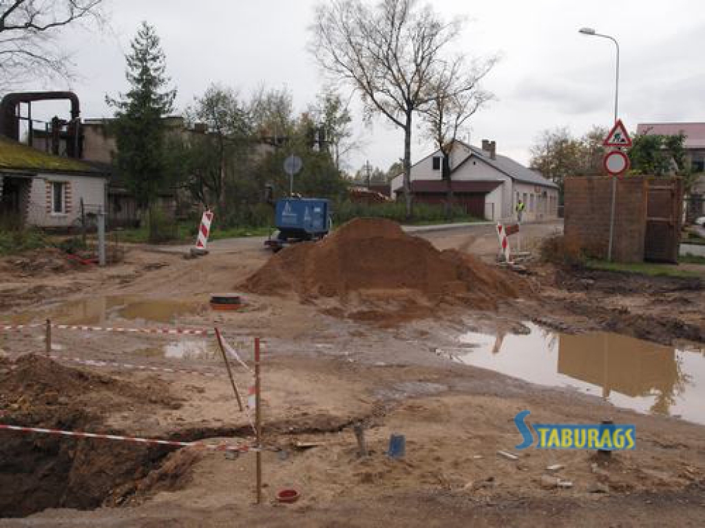 Pa Jaunjelgavu kā pa labirintu