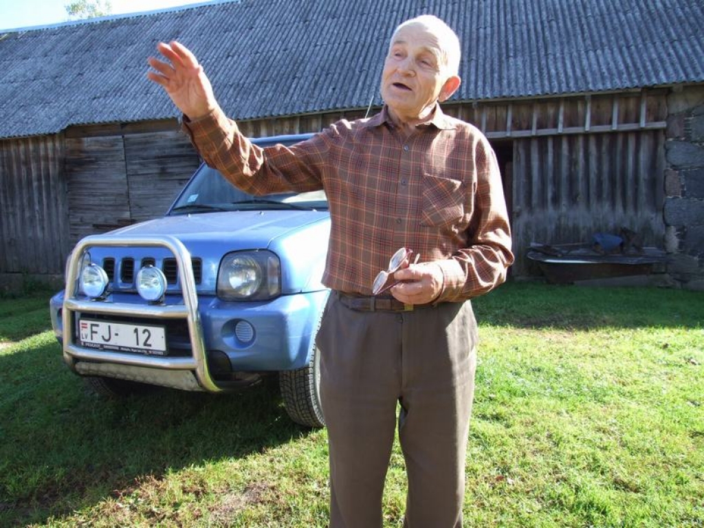Galvu augšā un uz priekšu!