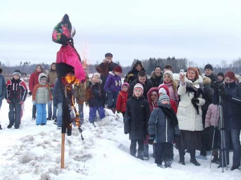 Sadedzinot lelli, atvadās no ziemas