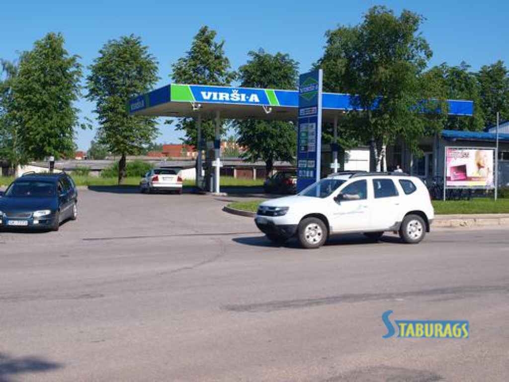 Līdz ar vasaras atnākšanu pieaudzis degvielas apgrozījums