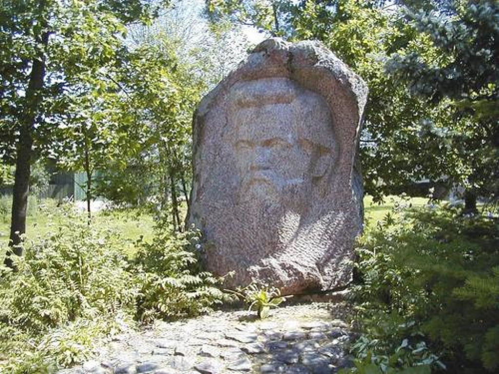 Būs grāmata par Neretu
