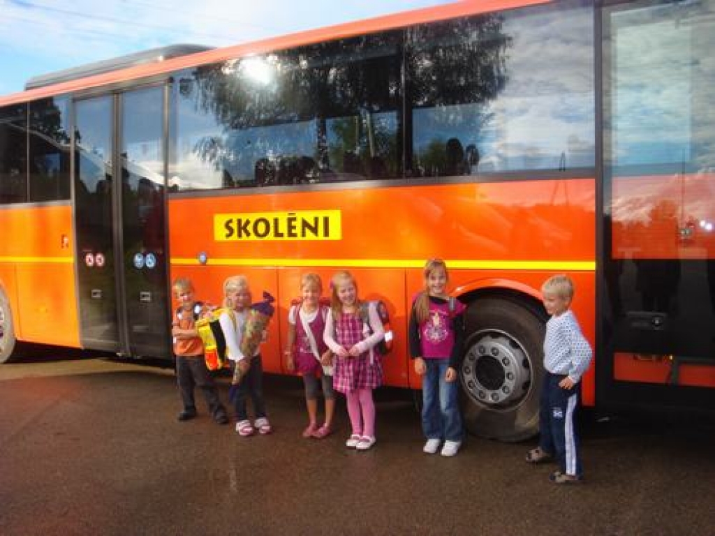 Uz skoliņu, uz skolu!