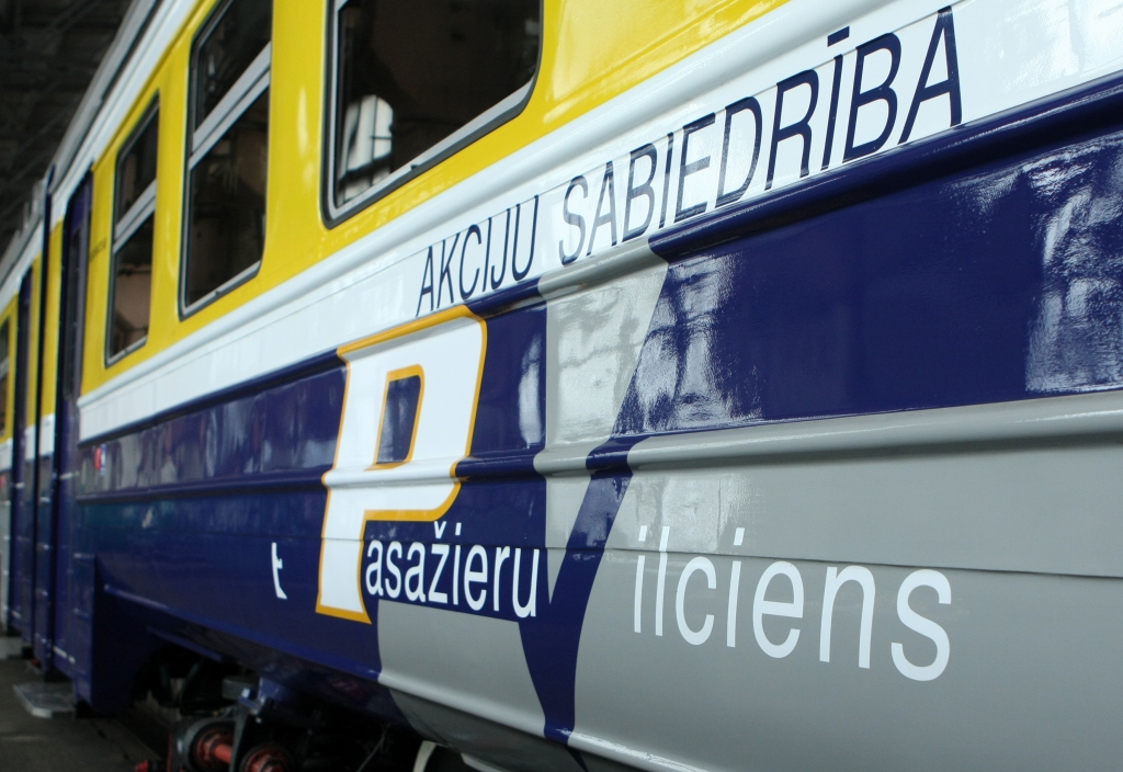 Pusotra gada laikā tā arī nav atrasts vainīgais pie vērienīgā vilcienu iepirkuma izgāšanās 