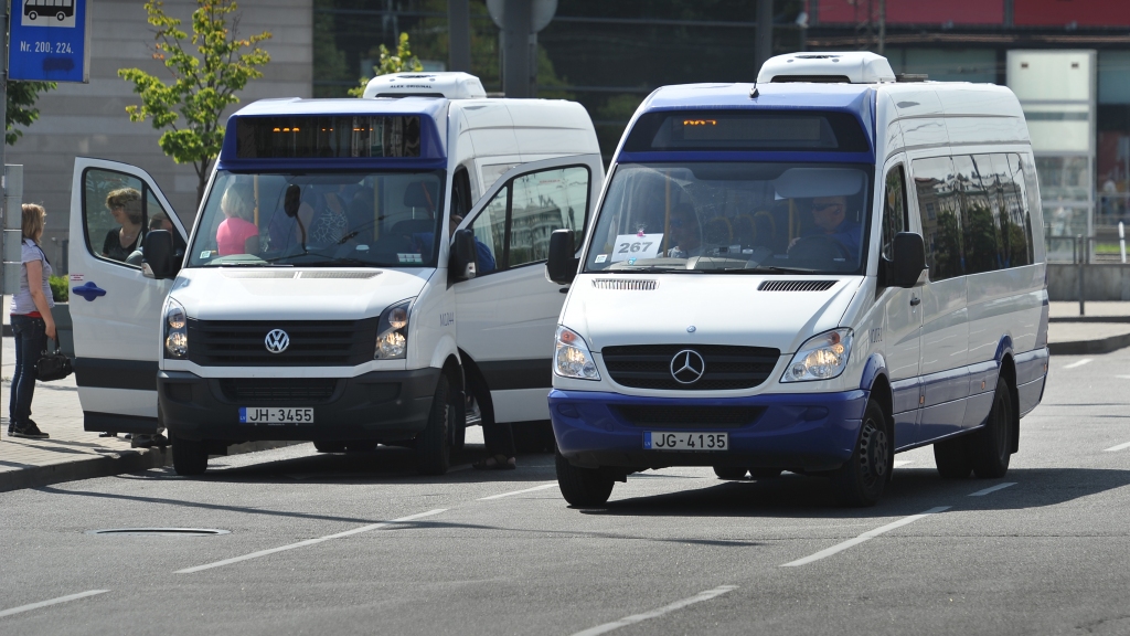 Nesteigsies sodīt Rīgas mikroautobusu satiksmi par saistību neievērošanu
