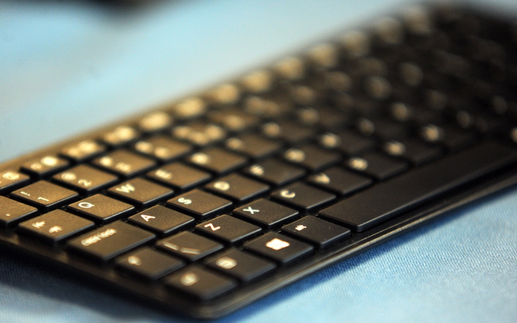Ideju par interneta vēlēšanām atliek uz 2015.gadu