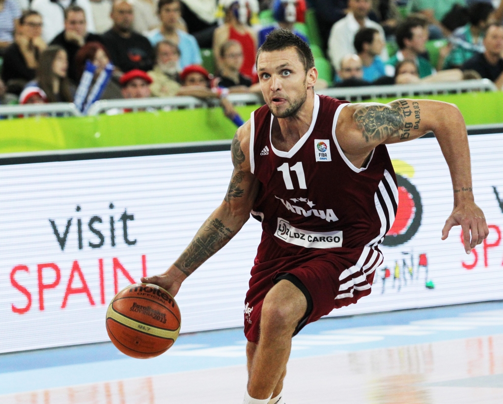 Igauņu mediji: Basketbolists Šķēle uzņēmējam parādā 90 tūkstošus