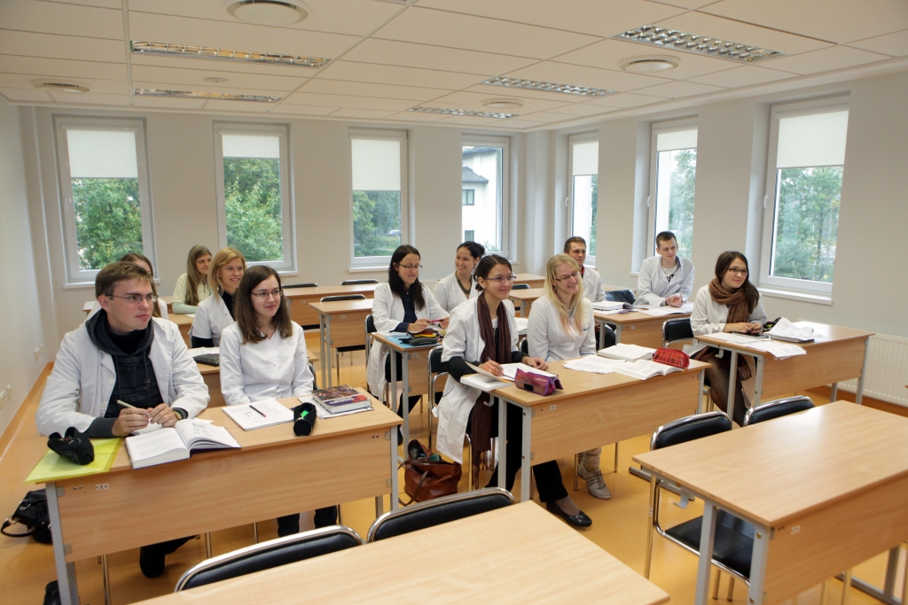 Studenti neatbalsta finansējuma palielināšanu eksaktajām zinātnēm uz sociālo zinātņu rēķina