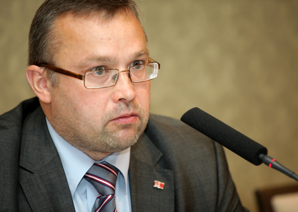 Tauriņš: Konkurentiem kamiņvalstīs ostu «bubulis» palīdz pārvilināt klientus