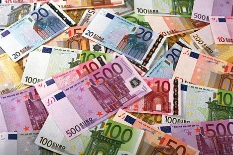 Atbalsts eiro ieviešanai turpina stabili pieaugt