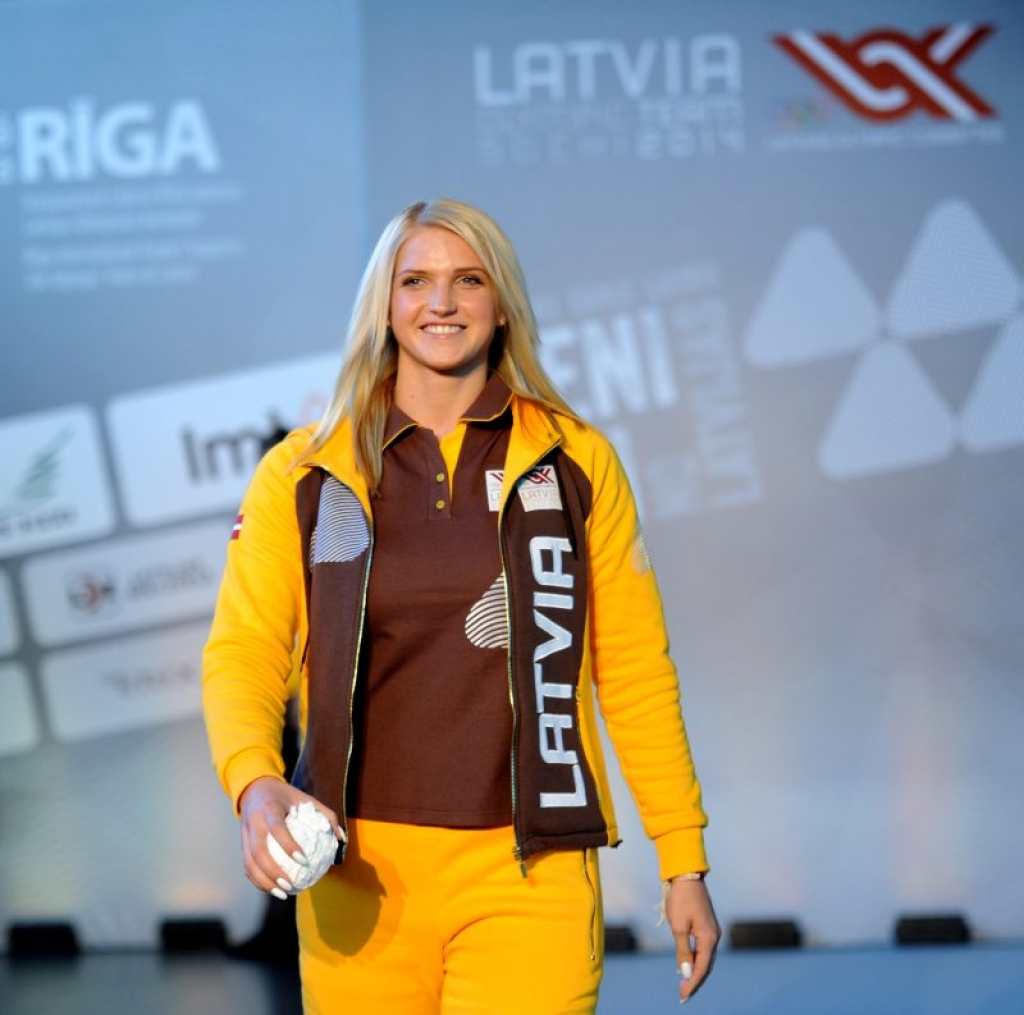 Prezentē Latvijas olimpiešu tērpus
