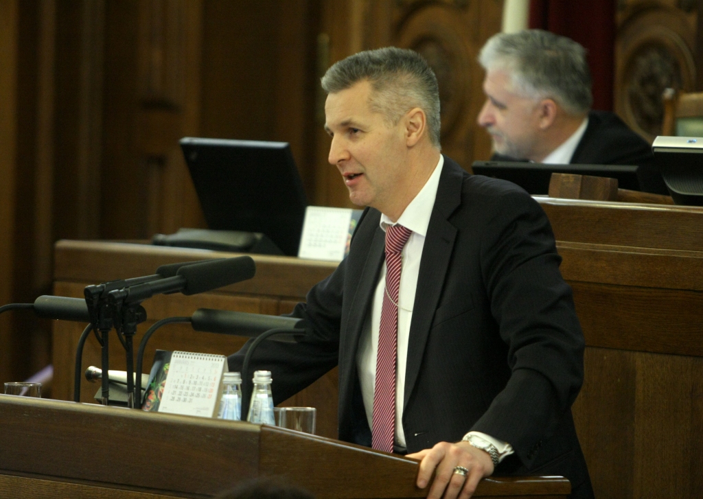 Pabrikam izvirzīšanas gadījumā kā premjera amata kandidātam solīts Saeimas vairākuma atbalsts
